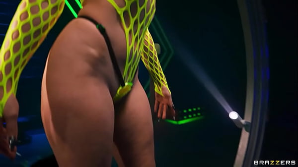 Cyber Girlfriend.Jewelz Blu / Brazzers/ Enter XVPROMO on official site for discount