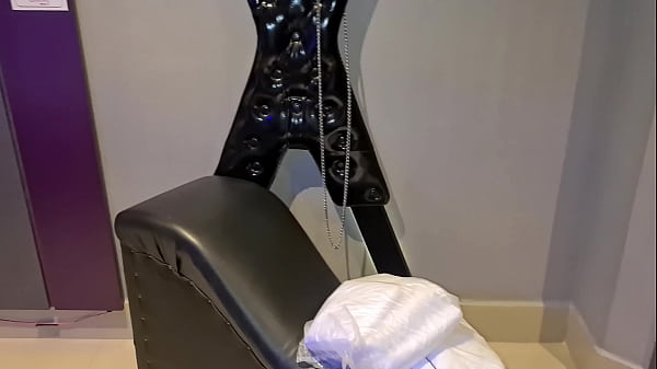 Ninfetinha Alice caiu de boca na putaria com Lukas e Nicoly – Bastidores quentes do motel