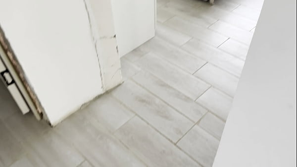 Oh yeah my arab stepmom gets creampie