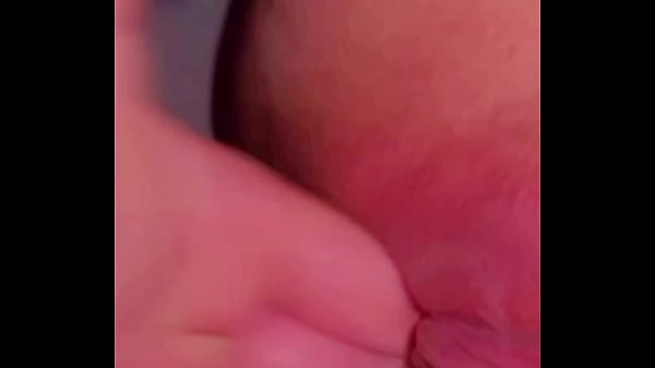 POV Intenso: Me meto los dedos rápido y saco mucho creampie con ritmo fuerte y dedos mojados