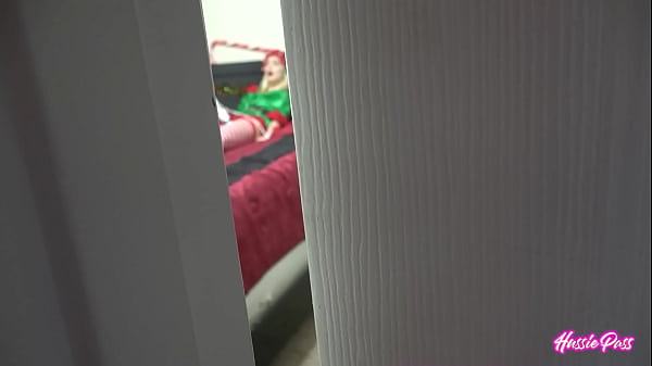 Anastasia Knight Gets Her Throat Fucked by Santa’s Giant Gift!