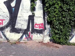 Amateur cougar gives bowjob and handjob