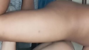 Sirvienta follada, cogida y culeada en la cama de esposa cuando no esta(casi me descubren)