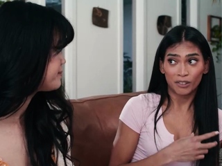 Chanel Chance satisfy Yhivi with her creampie cravings